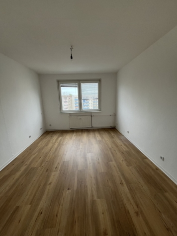 2- Raumwohnung mit Balkon und Einbauküche - Foto 2