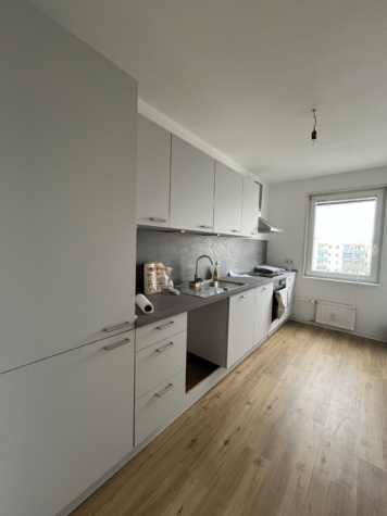 2- Raumwohnung mit Balkon und Einbauküche - Foto 3