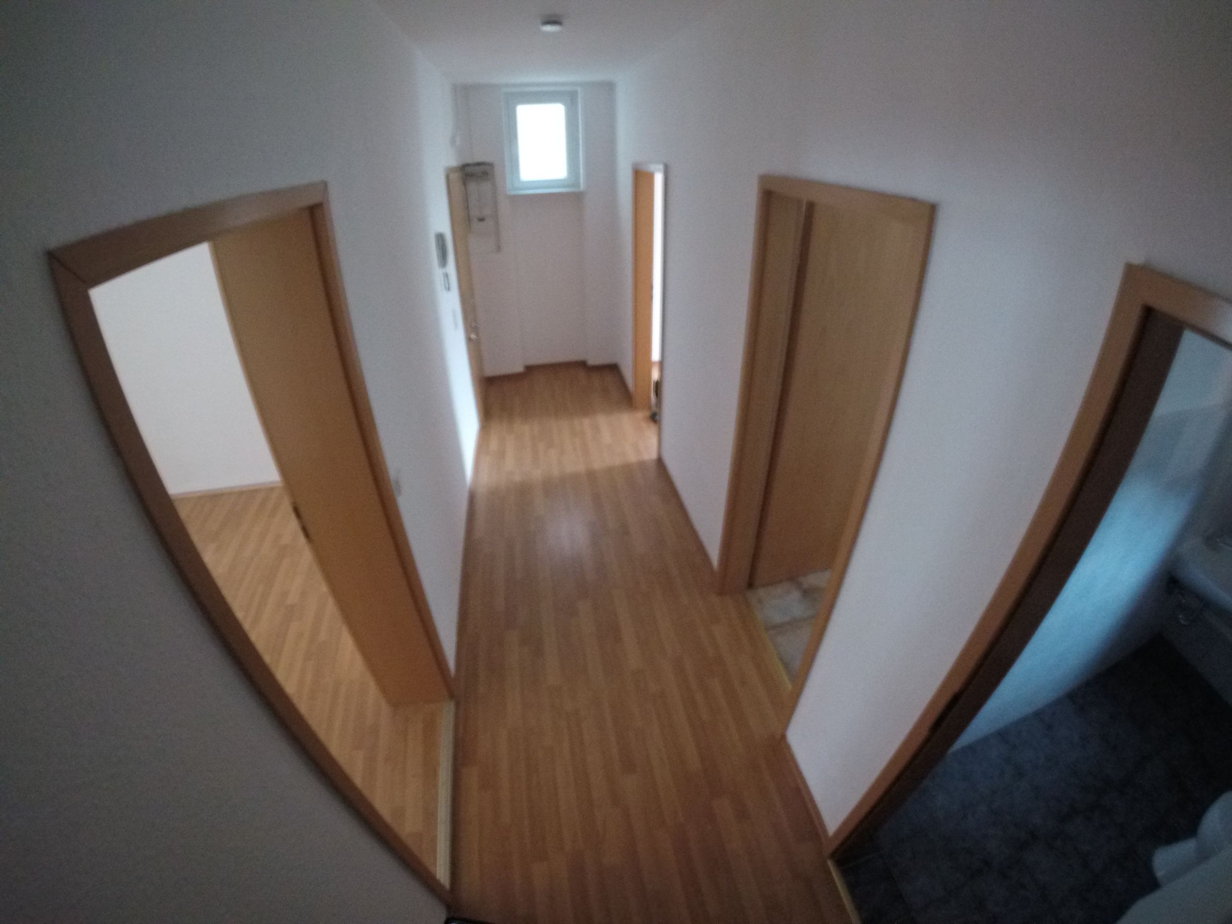 Flur (Blickrichtung Wohnungstür)