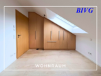 Dachzimmer mit Einbauschrank